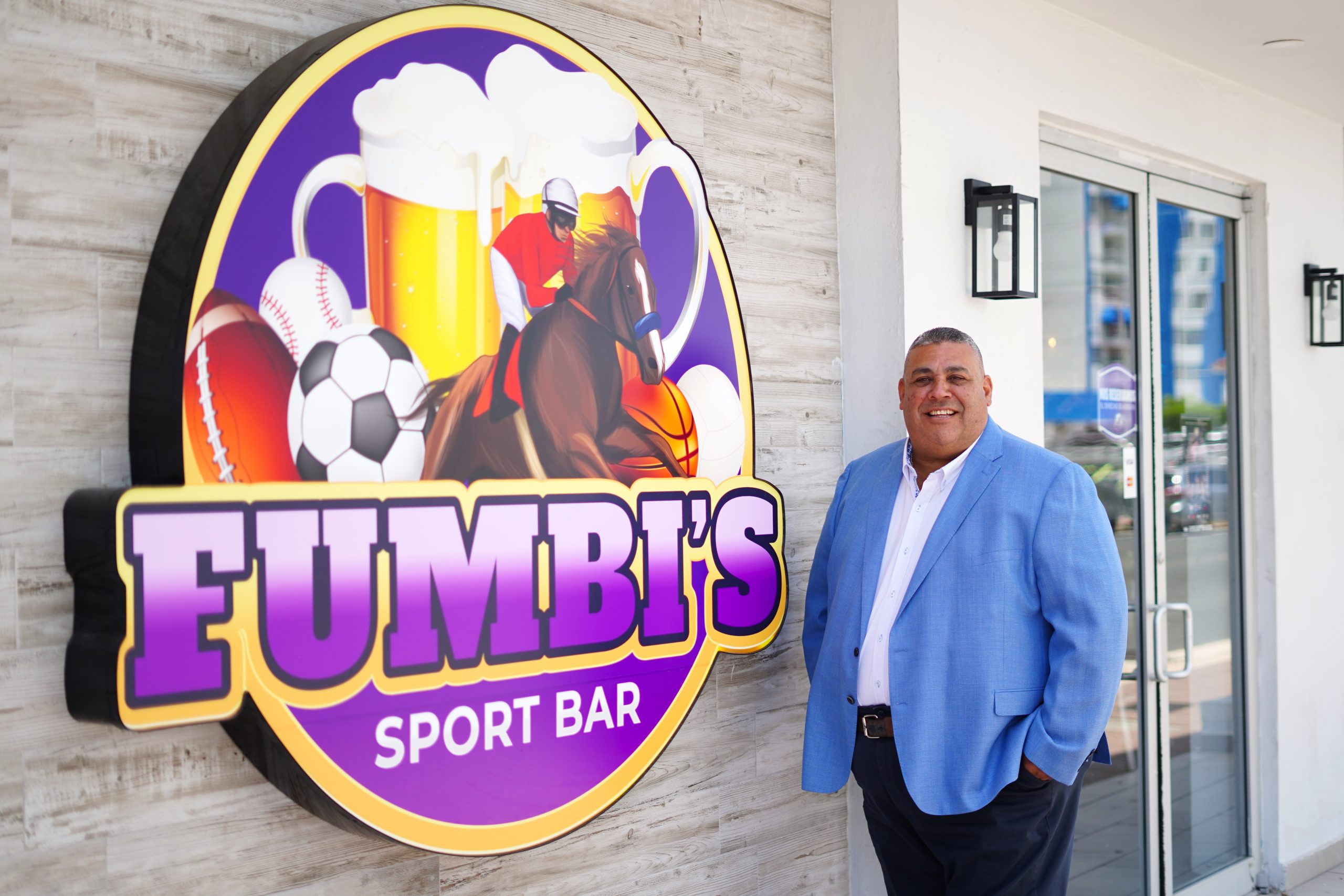 Fumbi’s Sport Bar in Isla Verde