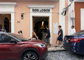 Dos Lobos Empanada Bar